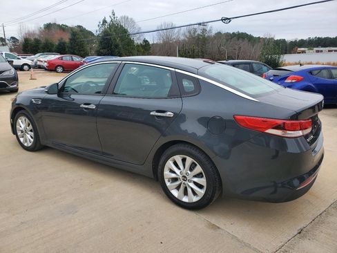 Used 2016 Kia Optima LX image 11