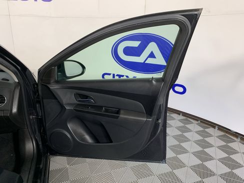 Used 2014 Chevrolet Cruze LT image 37