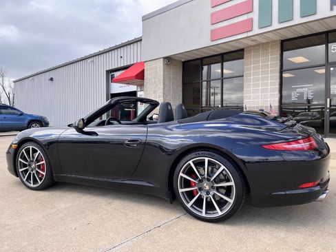 Used 2013 Porsche 911 Carrera S image 3