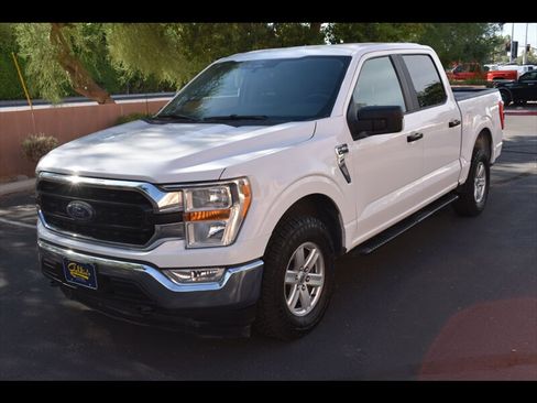 Used 2021 Ford F150 XLT w/ Trailer Tow Package AWD/4WD image 3