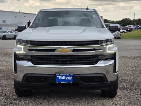 Used 2021 Chevrolet Silverado 1500 LT AWD/4WD image 3