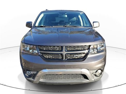 Used 2018 Dodge Journey Crossroad w/ Nav & Sun Group image 2