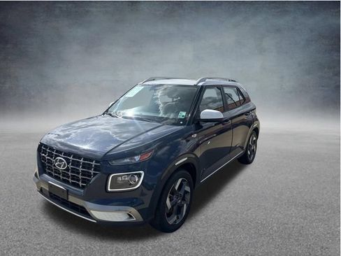 Used 2024 Hyundai Venue Limited FWD image 3
