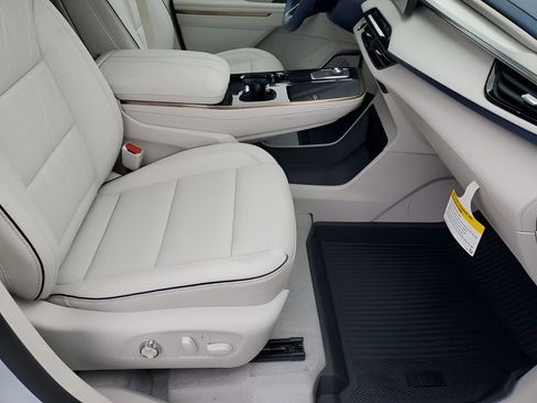 New 2026 Buick Enclave Avenir w/ Super Cruise Package image 16