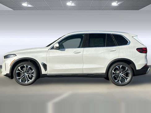 New 2026 BMW X5 xDrive40i image 2