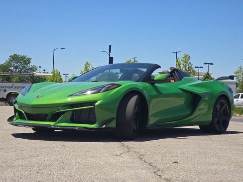 Used 2026 Chevrolet Corvette Z06 RWD image 11