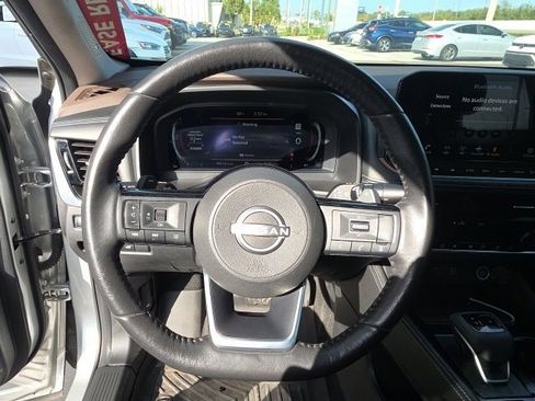 Used 2023 Nissan Rogue Platinum w/ Platinum Premium Package image 17