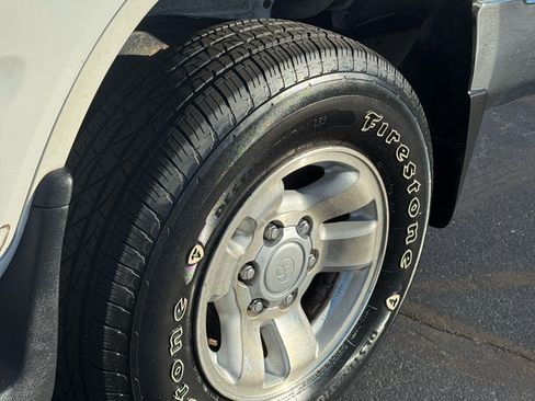 Used 2000 Toyota 4Runner 2WD image 10