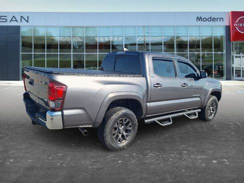 Used 2021 Toyota Tacoma SR5 RWD image 5