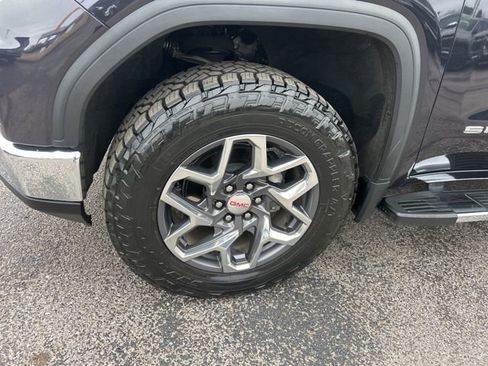 Used 2023 GMC Sierra 1500 SLT w/ SLT Premium Package image 10