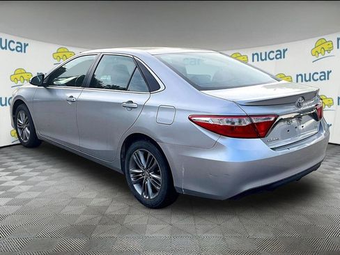 Used 2017 Toyota Camry SE FWD image 5