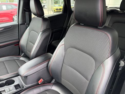 Used 2026 Ford Escape ST-Line w/ Tech Pack #1 FWD image 19