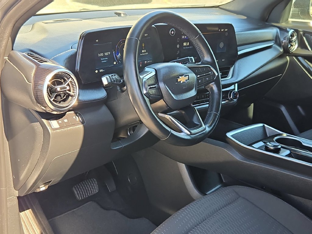 Used 2026 Chevrolet Equinox LT FWD image 15