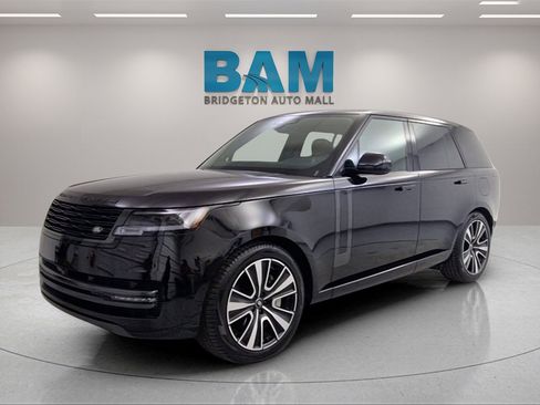 Used 2025 Land Rover Range Rover SE image 7