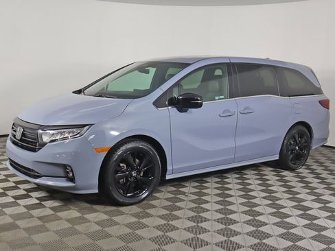 Used 2023 Honda Odyssey Sport image 8