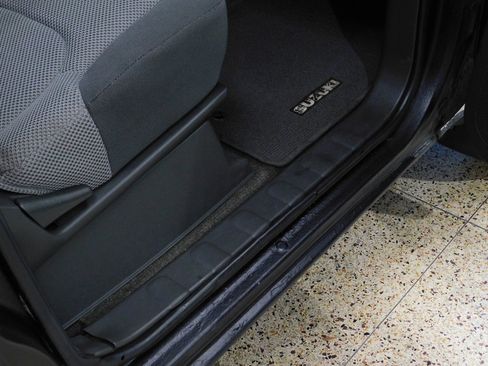 Used 2010 Suzuki Equator 2WD Extended Cab image 79