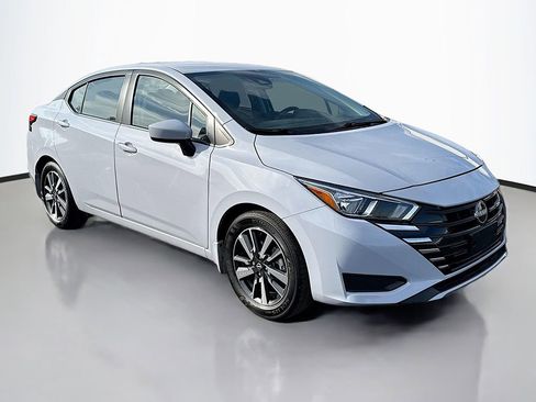 Used 2024 Nissan Versa SV w/ Trunk Package image 33
