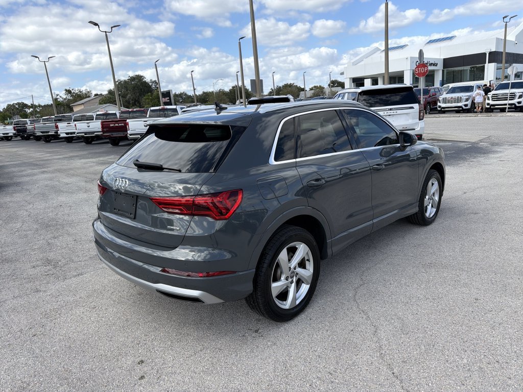 Used 2019 Audi Q3 2.0T Premium Plus w/ Premium Plus Package AWD/4WD image 3