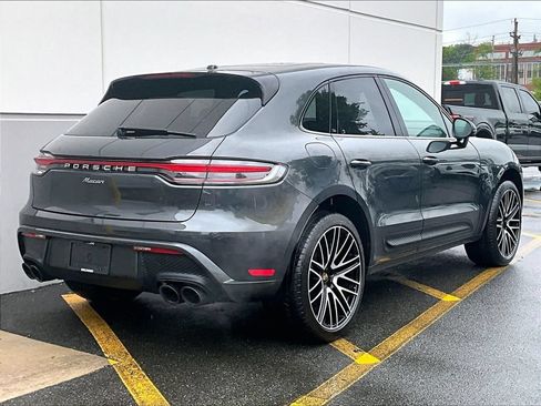 Certified 2023 Porsche Macan AWD/4WD image 17