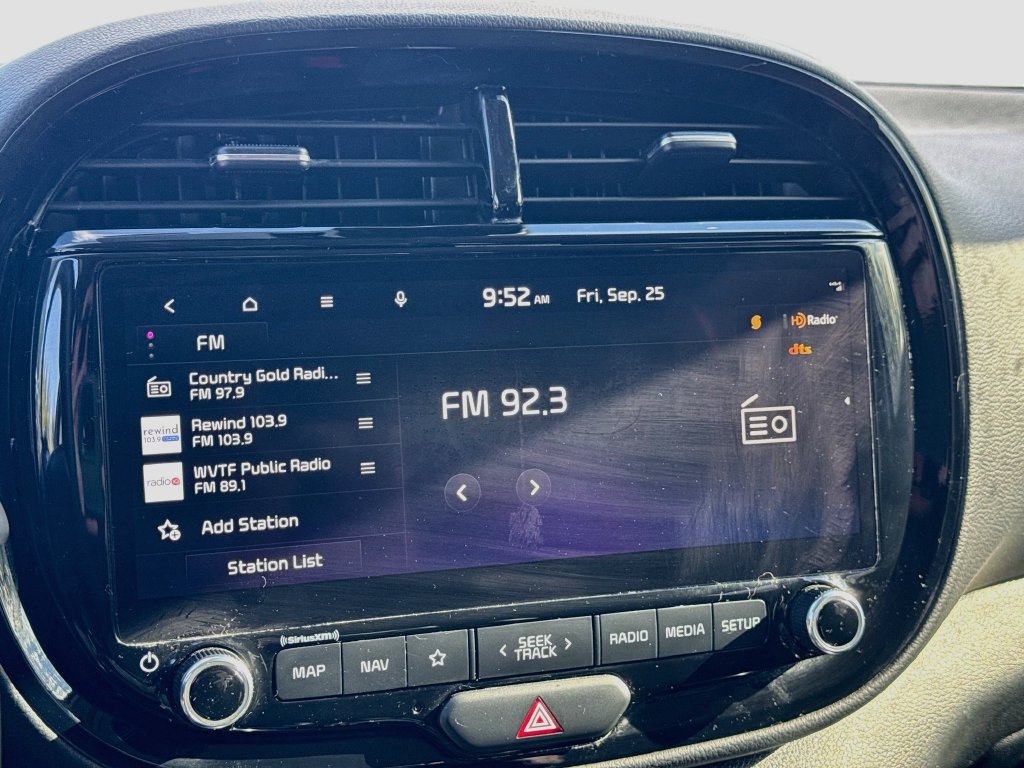 Certified 2023 Kia Soul GT-Line FWD image 18