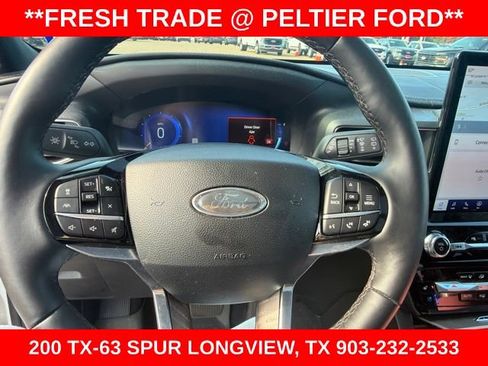 Used 2024 Ford Explorer Platinum w/ Technology Package AWD/4WD image 8
