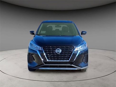 New 2025 Nissan Kicks Play S image 15