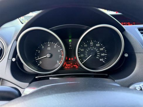 Used 2013 MAZDA MAZDA5 Sport FWD image 30