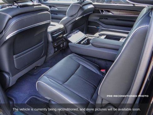 Used 2023 Jeep Grand Wagoneer Series II image 22