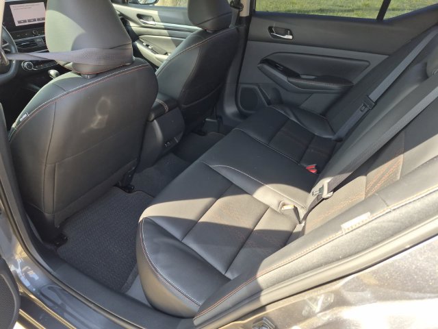Used 2024 Nissan Altima 2.5 SR w/ SR Premium Package FWD image 24