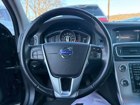 Used 2018 Volvo S60 T5 Dynamic w/ Protection Package image 22