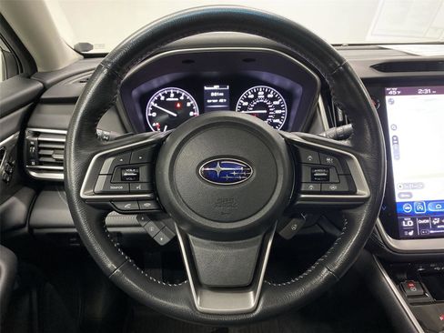 Used 2022 Subaru Outback Limited image 15