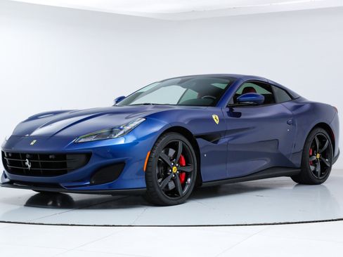 Certified 2019 Ferrari Portofino image 7