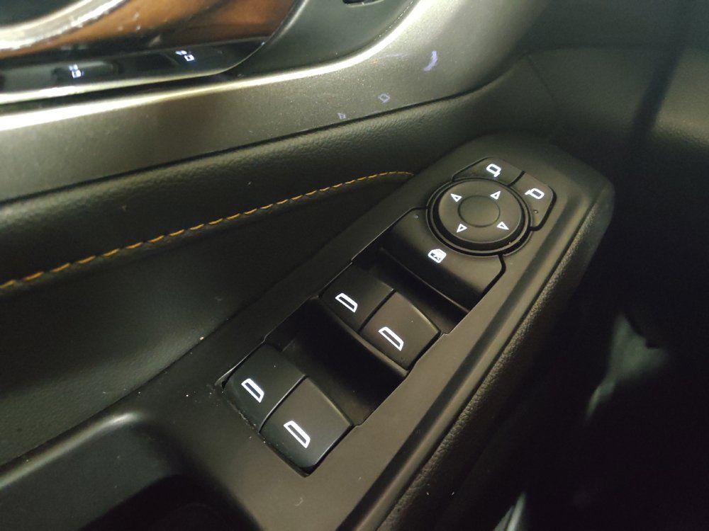 Used 2020 Chevrolet Traverse LS w/ LPO, Floor Liner Package FWD image 27