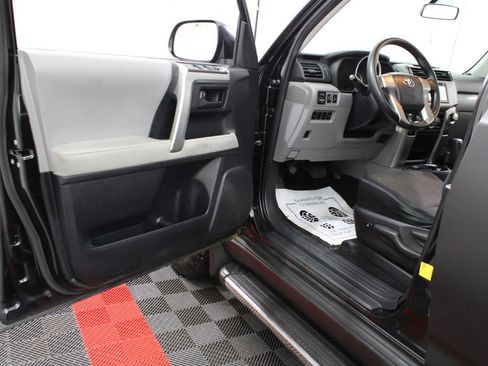 Used 2011 Toyota 4Runner SR5 image 13