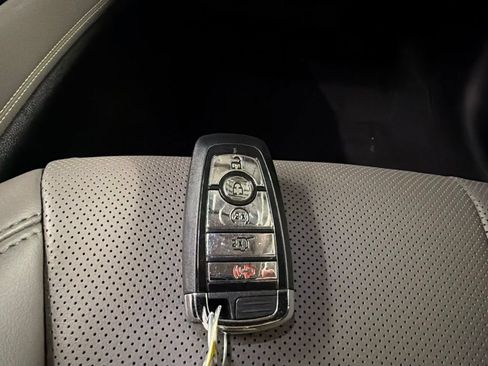 Used 2024 Lincoln Corsair AWD w/ Equipment Group 101A image 41