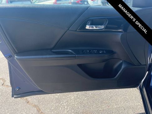 Used 2015 Honda Accord Sport image 13