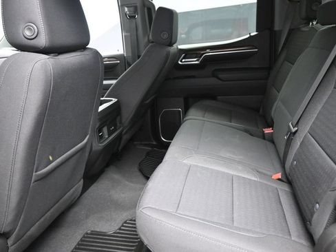 Used 2024 Chevrolet Silverado 1500 LT RWD image 22