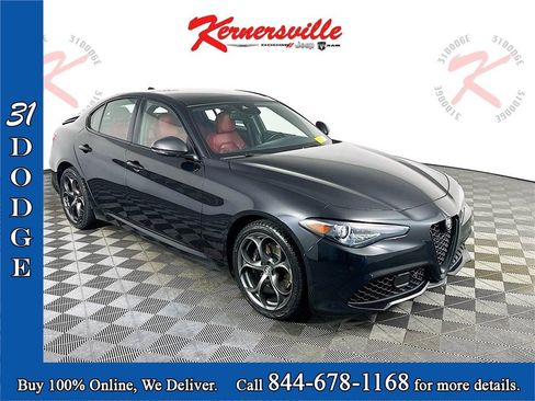 Used 2021 Alfa Romeo Giulia Ti Sport image 1