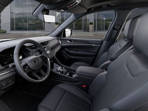 New 2025 Jeep Grand Cherokee L Overland w/ Luxury Tech Group IV image 22