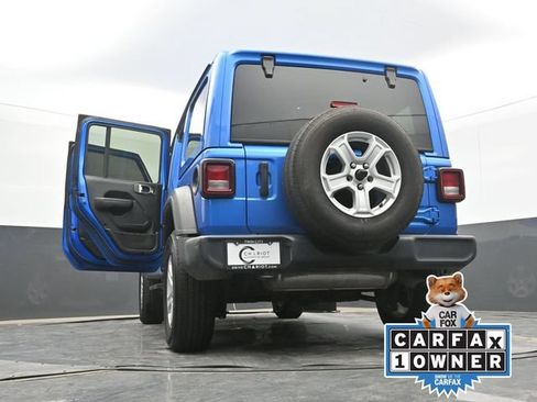 Used 2022 Jeep Wrangler Unlimited Sport w/ Sun And Sound Package AWD/4WD image 70