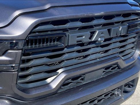 Used 2026 RAM 3500 Big Horn AWD/4WD image 27