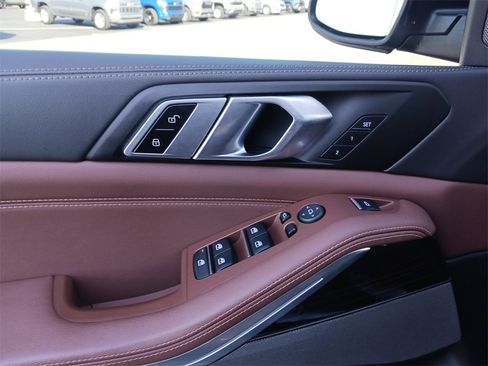 Used 2024 BMW X5 xDrive40i w/ Premium Package image 30