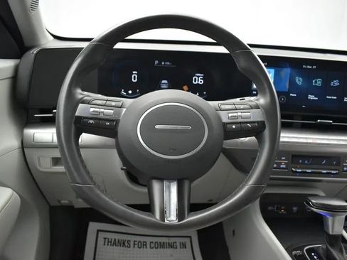 Used 2024 Hyundai Kona SEL image 20