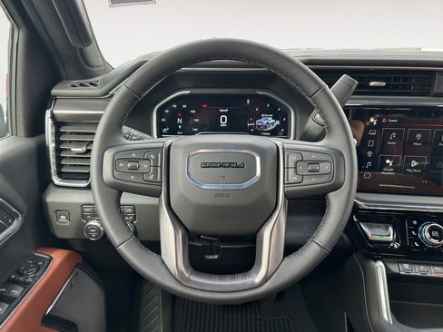 New 2025 GMC Sierra 2500 Denali Ultimate w/ Max Trailering Package image 14