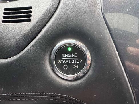 Used 2018 Ford Explorer Platinum image 36