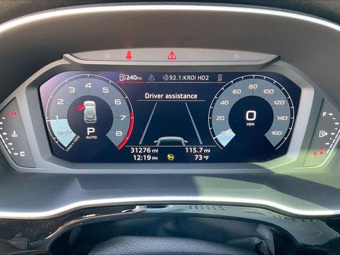 Used 2022 Audi Q3 2.0T Premium Plus image 23