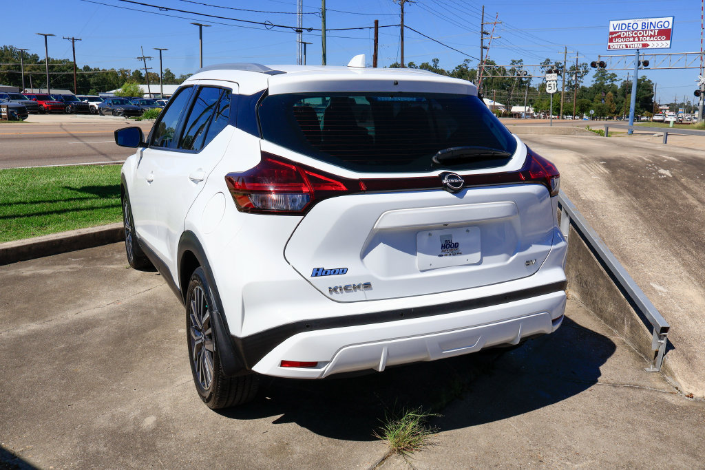 Used 2022 Nissan Kicks SV FWD image 10