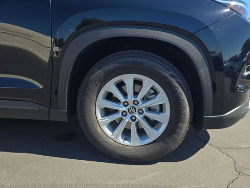 Certified 2026 Toyota Grand Highlander FWD image 9