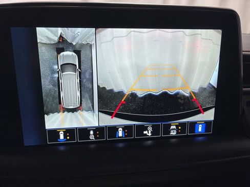 Used 2022 Chevrolet Tahoe RST w/ Luxury Package image 16