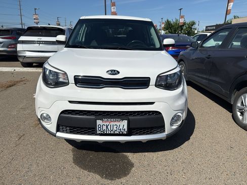 Used 2017 Kia Soul + FWD image 2